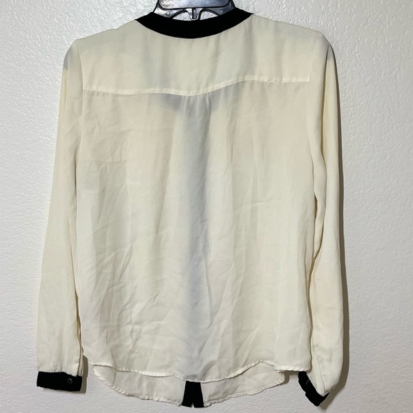 212 Collection Medium Button Down Long Sleeve White - Picture 5 of 9